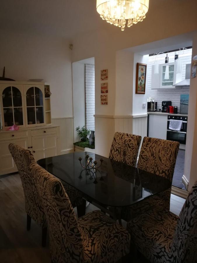 Three Sisters Cottage Торкі Екстер'єр фото